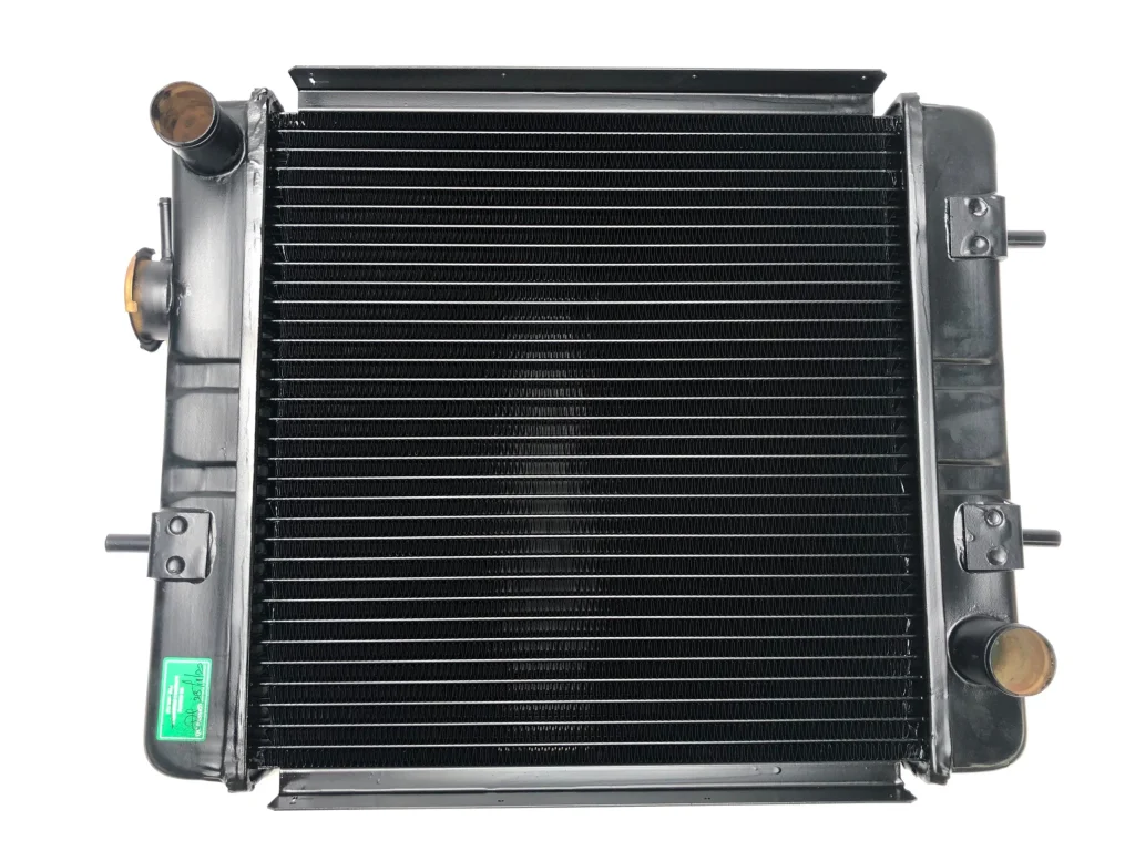 RADIATEUR EAU POUR JCB REF 332/C9403