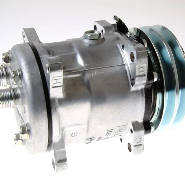 A/C Compressor 12V 108cc JCB REF 923/10181